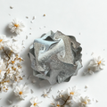 Dekorační koulička Metalická stříbrná