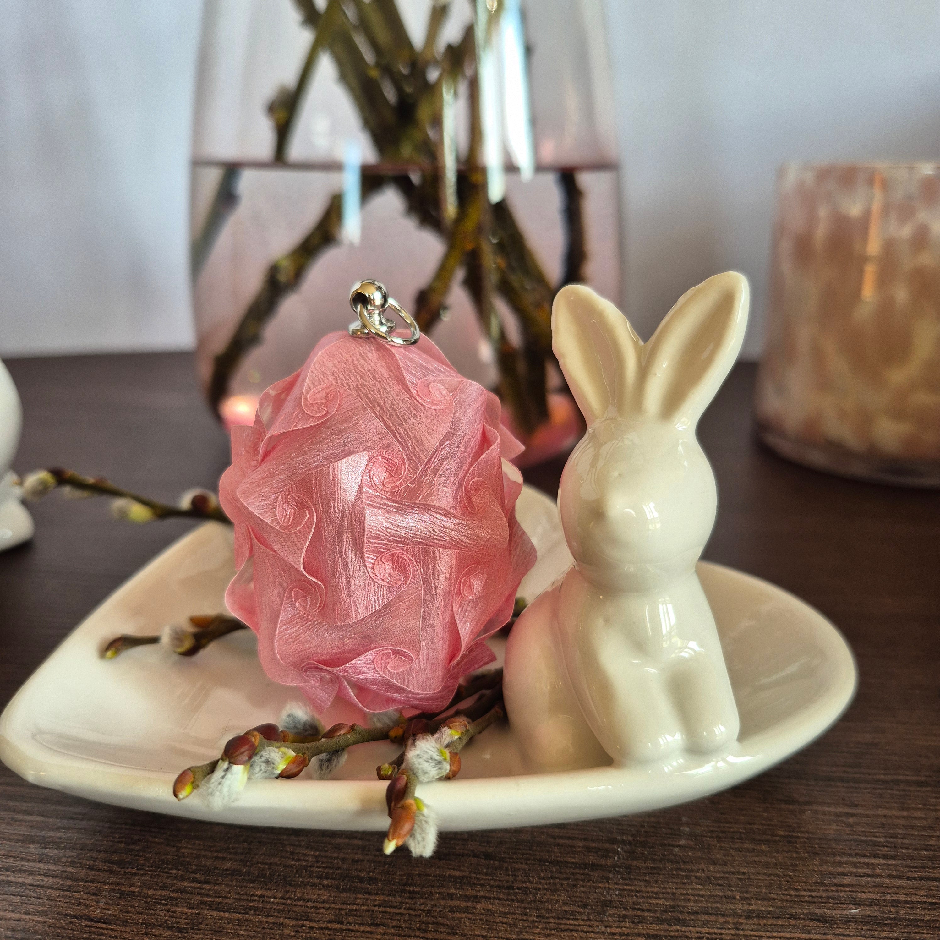 Dekorační závěsné Velikonoční vajíčko perleť se stříbrným očkem – ruční výroba